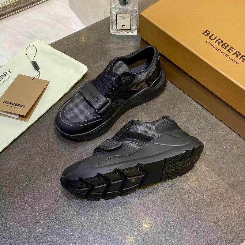 Burberry Low Shoes